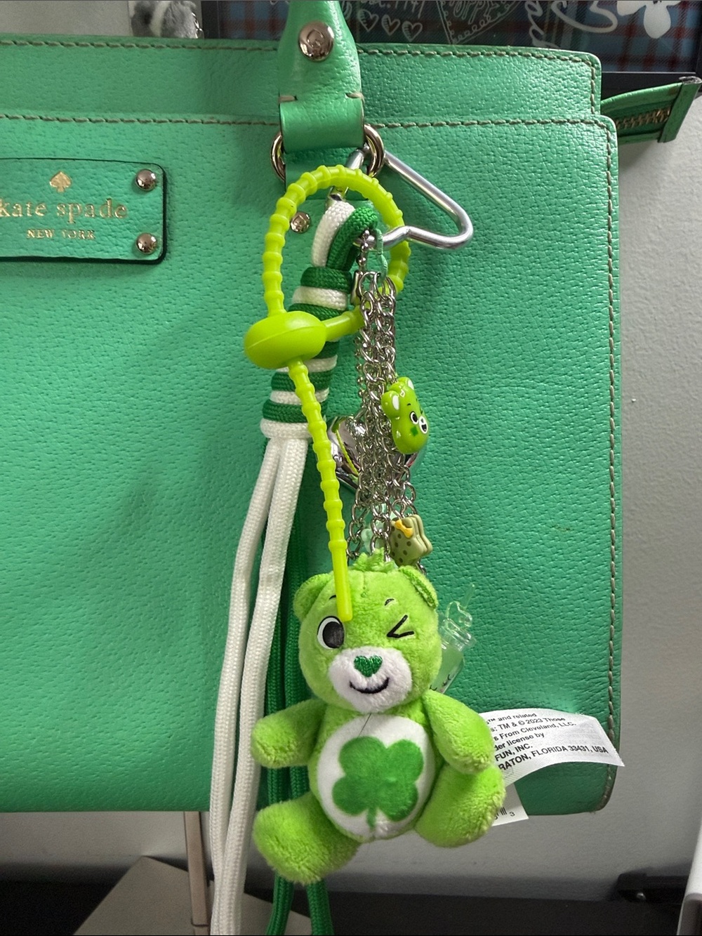 kate spade Wellesley Quinn Emerald Green Leather Satchel with Playful Charm - Picture 4 of 15
